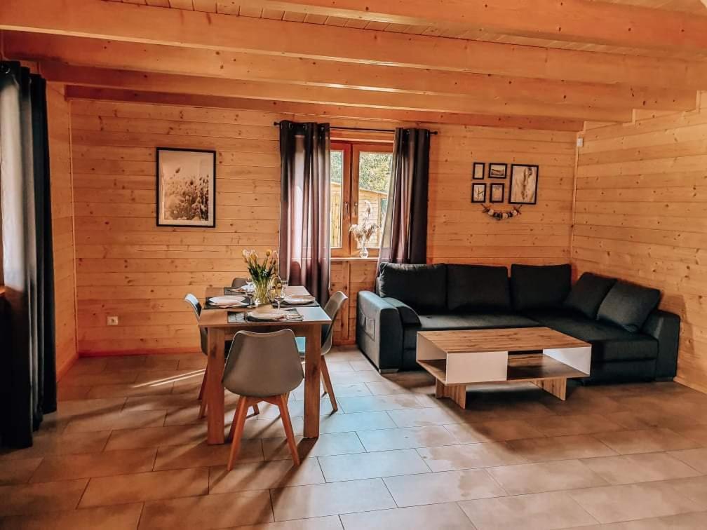 Domki Nad Jeziorem Plawniowice Niewiesze Kültér fotó